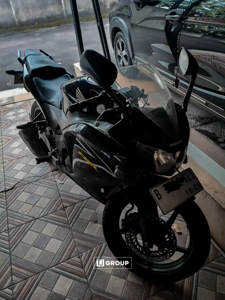 FOR SALE!! Honda CBR 150R FI CBU 2013