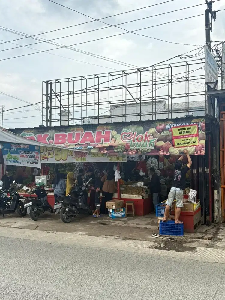 Di jual ruko stategis di karawanng