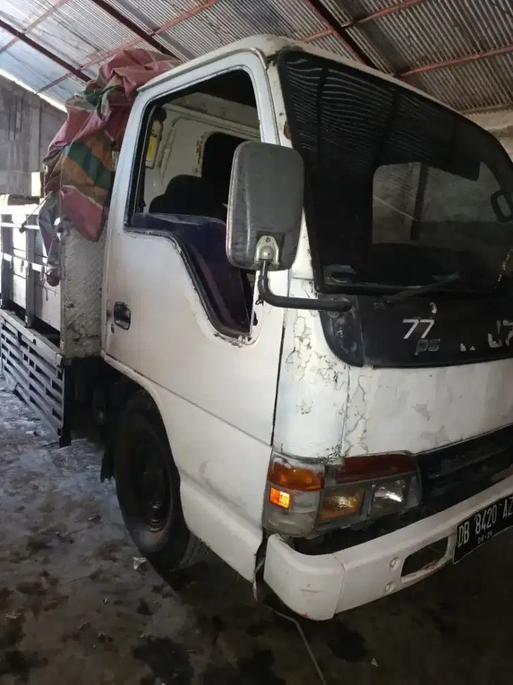 truck engkel isuzu 1996