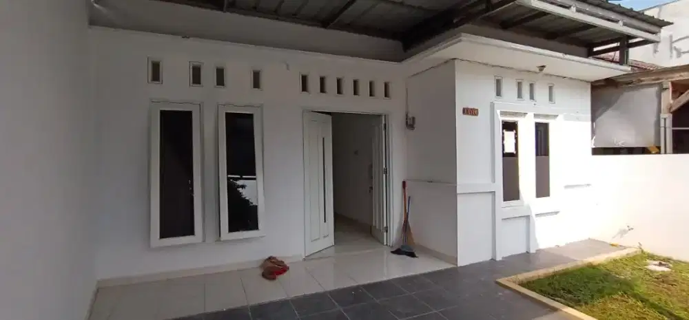 Rumah siap Huni 2 lantai di Depok