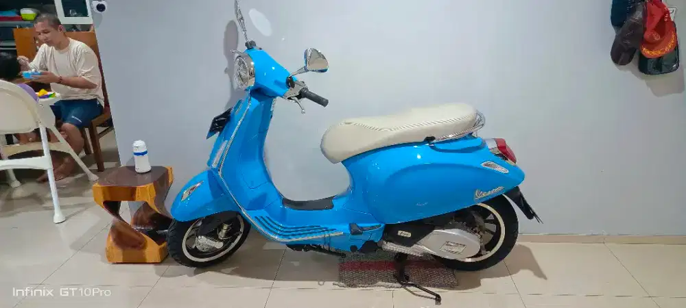 Piagio Primavera Limited Edition