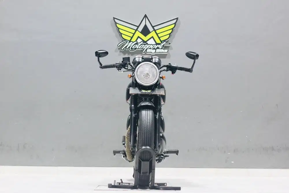 Kawasaki estrella 250 like new W250 MT25 Z250 KTM Duke250