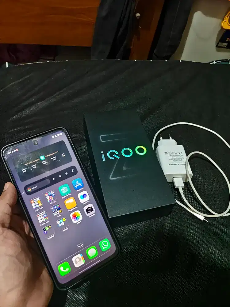 IQOO Z9X 5G 8/256 MULUS NO MINUS LENGKAP JUAL BU SIAPA CEPAT DIA DAPAT