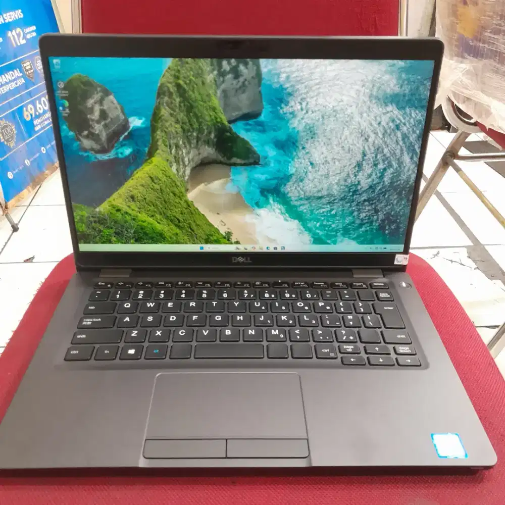 Dell Latitude 5300 touchscreen core i5 gen 8 ram 8gb ssd 256gb mulus