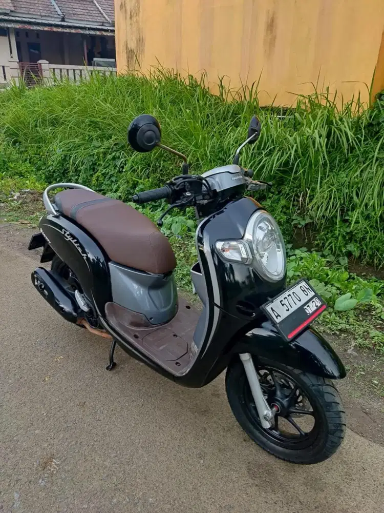 Honda Scoopy esp 2019