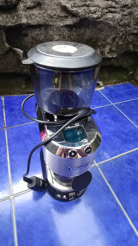 Grinder Kopi Delonghi KG521