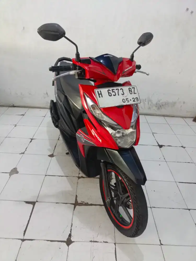 Beat iss 2019 merah hitam