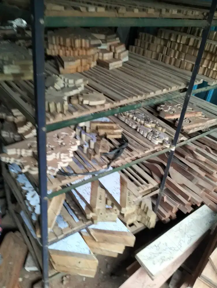 Lowongan kerja melobangi ukiran