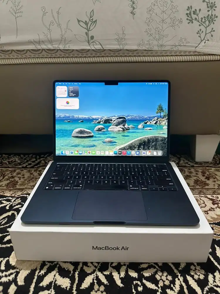 MacBook Air 2024 M3 13 inch 8/256