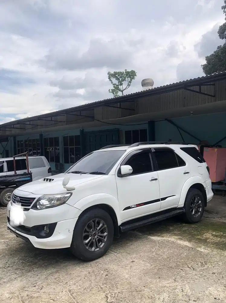 DIJUAL FORTUNER MATIC 2014