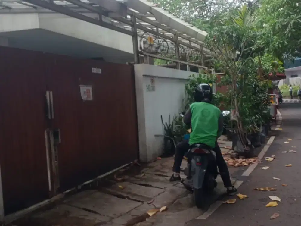 Dijual Cepat Rumah Mewah Super Murah di Pejompongan.