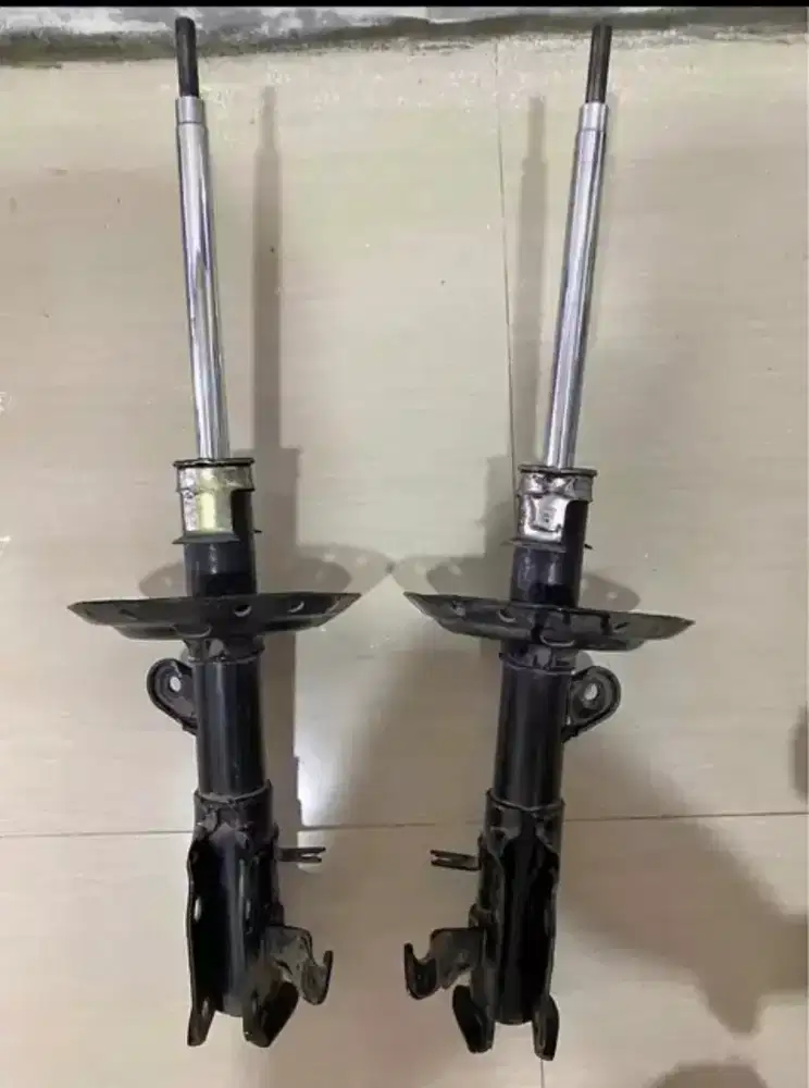 Shock Depan Honda Jazz Rs