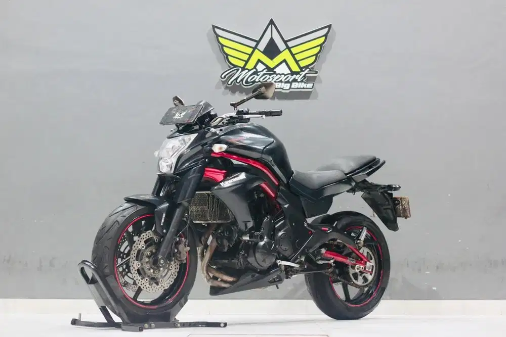 Kawasaki er6n 650 ABS Red Casis mulus mesin sehat torsi besar siap gas