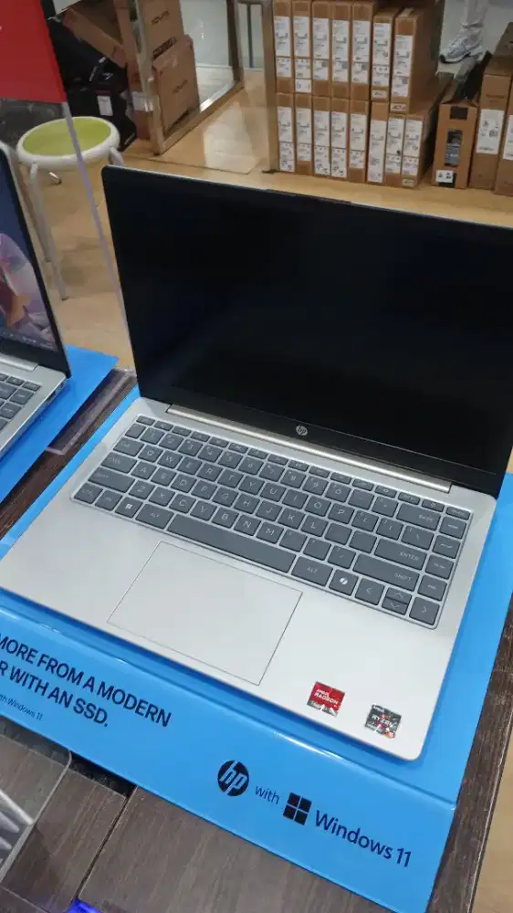HP 14 EM0530AU AMD RYZEN 5 7530U