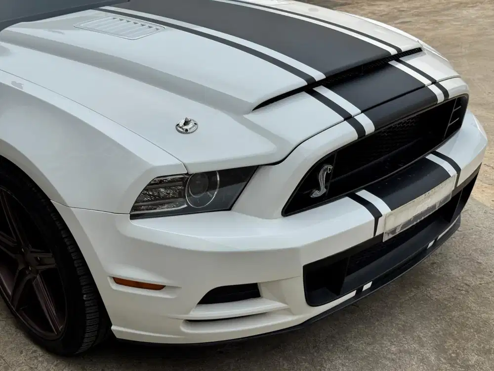 Ford Mustang 5.0 very low odo not Ecoboost