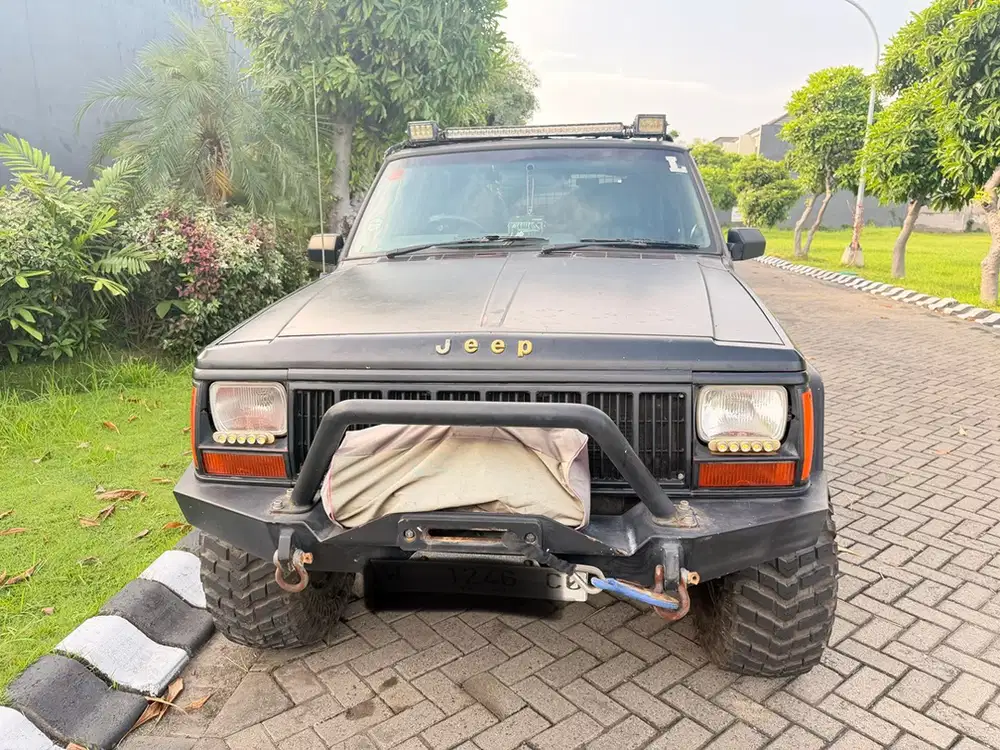 Jeep Cherokee 1997 Bensin