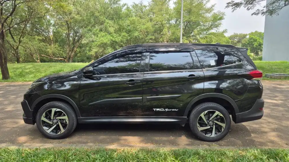 Toyota Rush 1.5 S AT TRD Sportivo 2019 Hitam