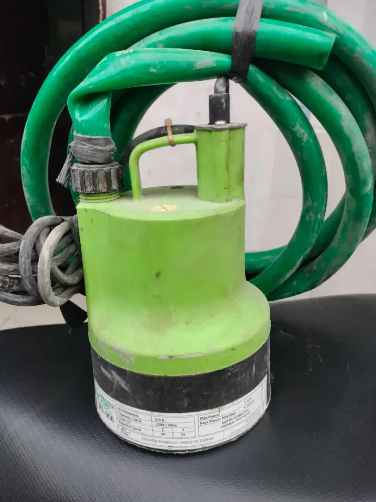 Pompa air celup