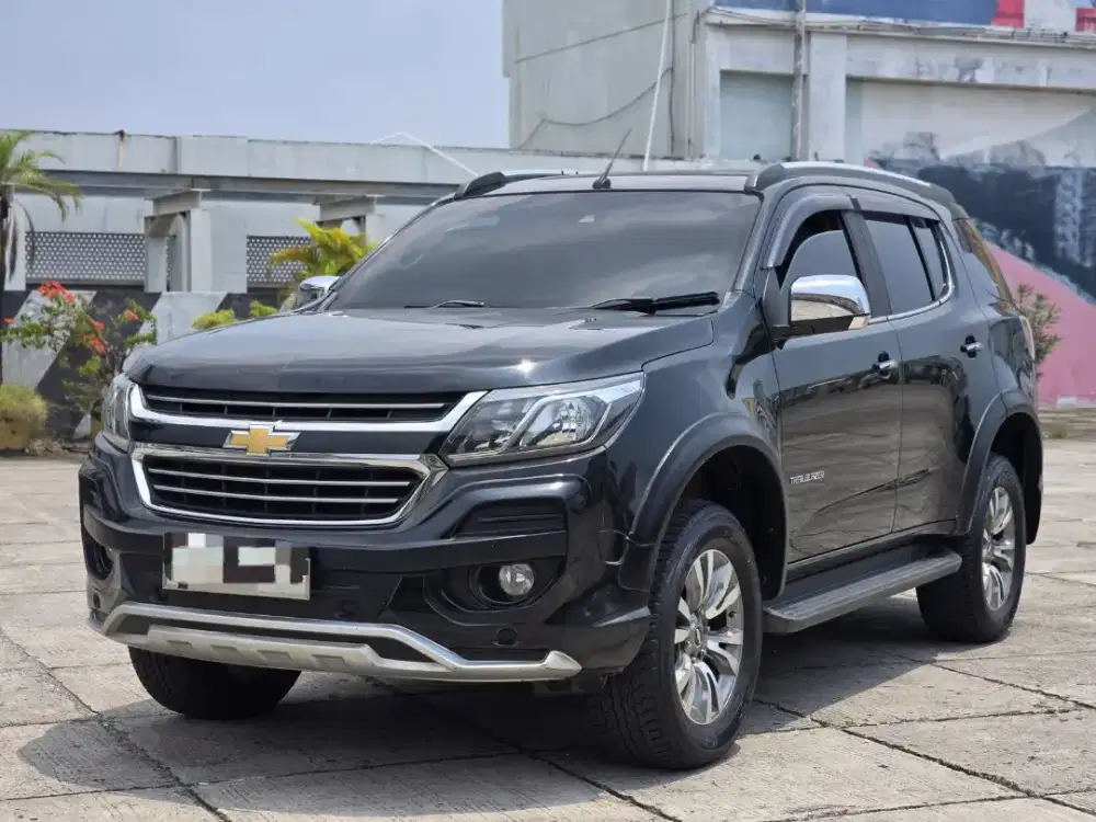 TRAILBLEZER LTZ DIESEL LOW KM 77RB THN 2018