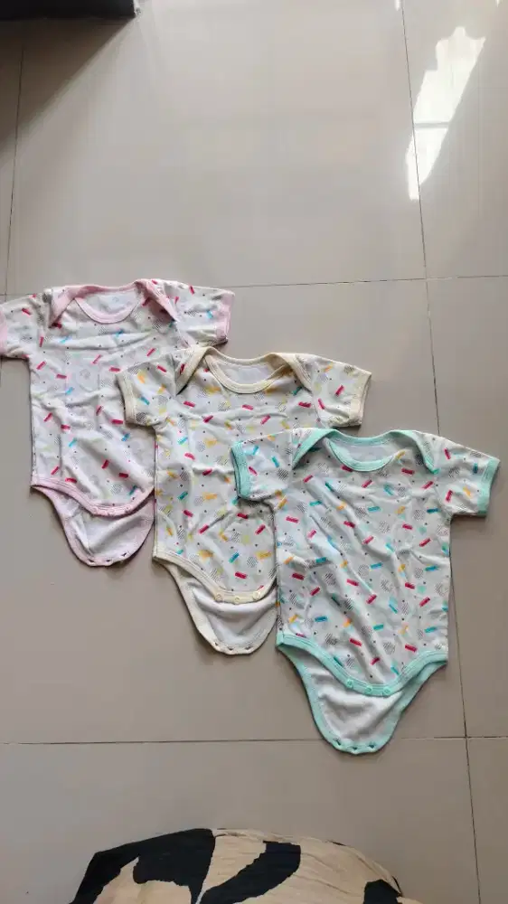 Baju anak usia 6-12m