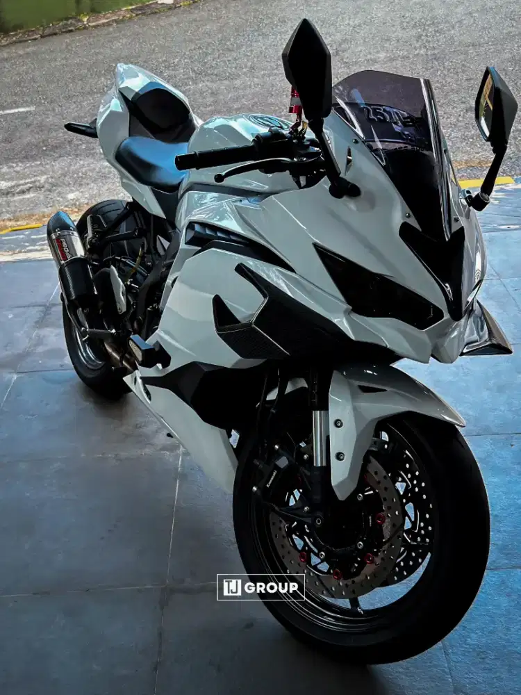 FOR SALE!! Kawasaki ZX-25RR 2023