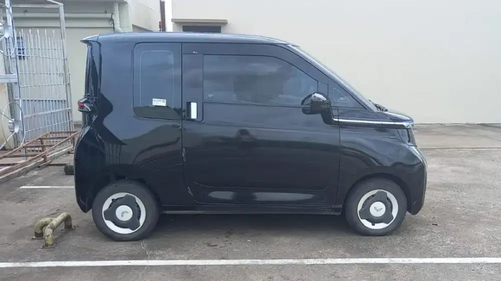 Rental Mobil Listrik (ga perlu isi bbm)