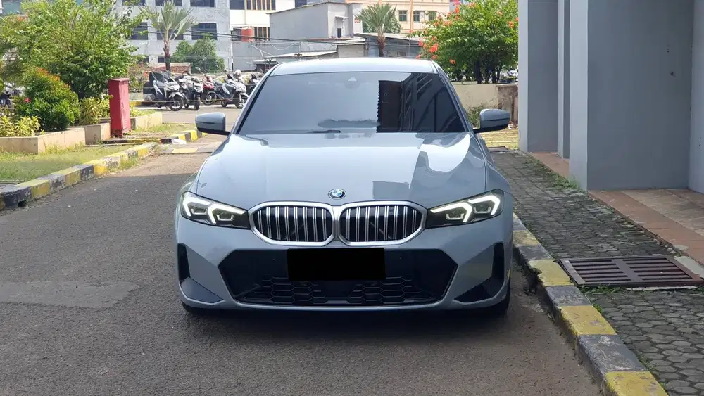 BMW 320i 320 i M Sport LCi G20 Abu Metalik 2023 Like New Warranty On