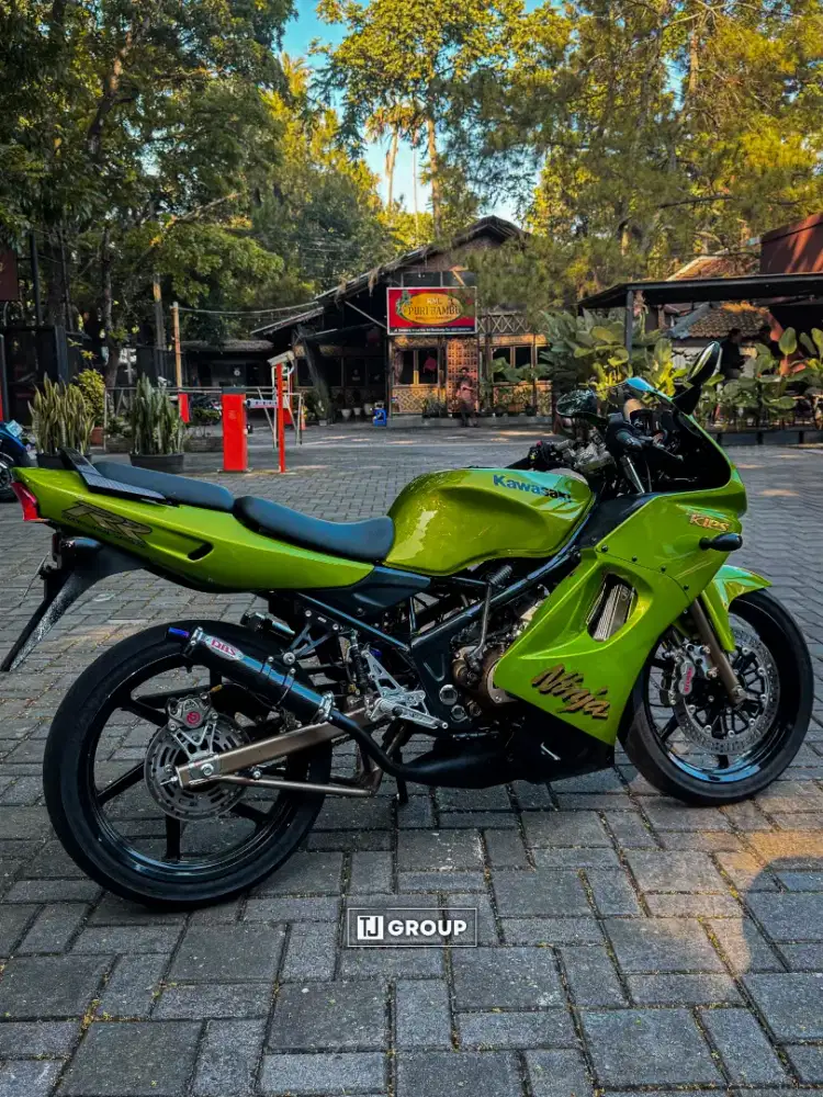 FOR SALE!! Kawasaki Ninja RR Old Hijau CBU 2002