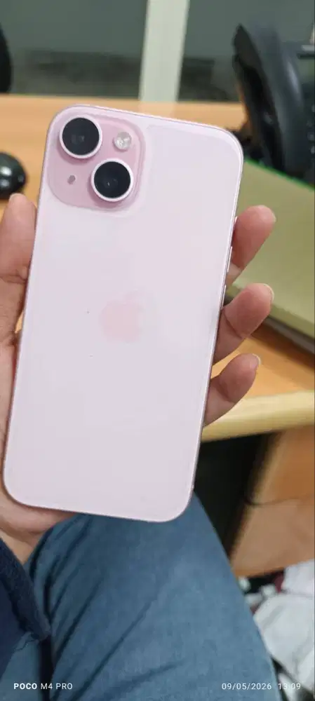 iPhone 15 128GB Pink Resmi iBox Mulus Fullset - Tangerang