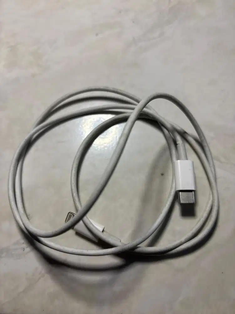 Charger iphone ori