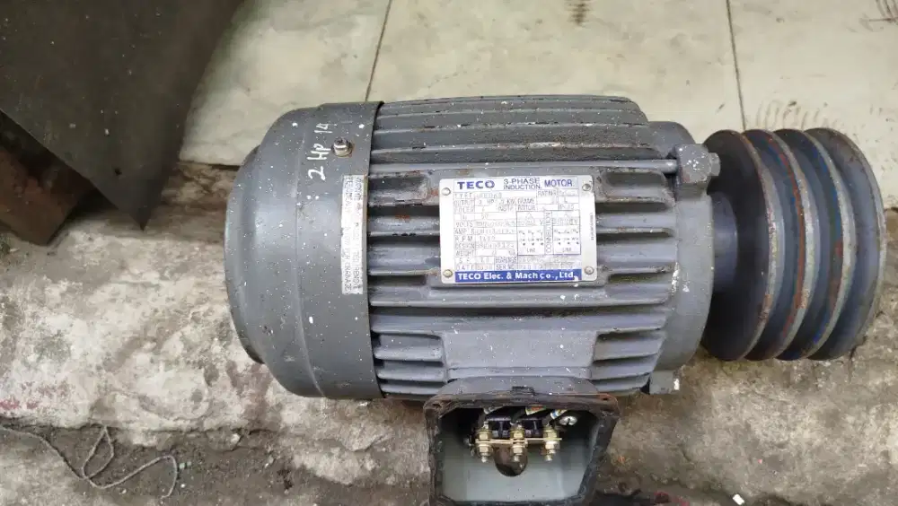 Dinamo merk TECO 2hp RPM standar 1400 mulus kayak baru