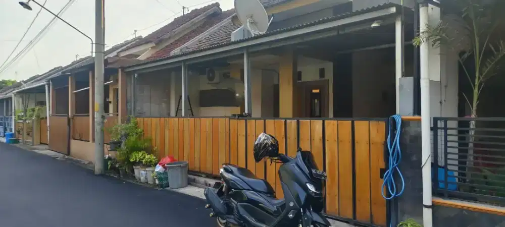 Rumah ngabeyan Kartasura delat luwes dan bandara solo