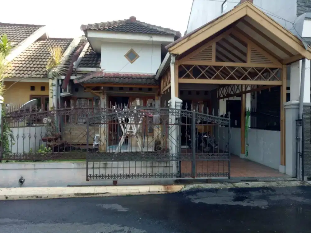 Rumah Siap Huni Dalam Komplek Cisaranten