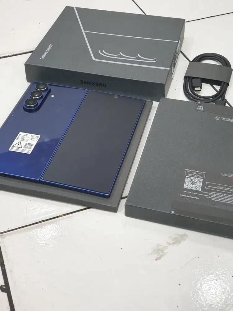 Samsung z fold 7 12/512gb resmi