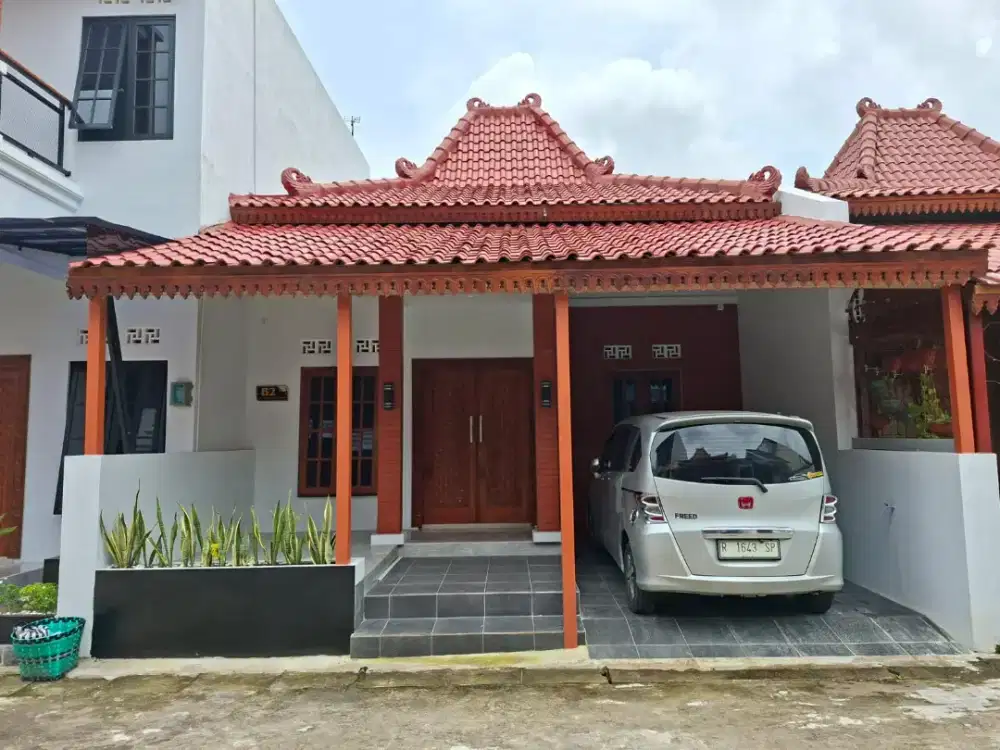 Rumah baru 585jt gajahan colomadu delat UMS solo