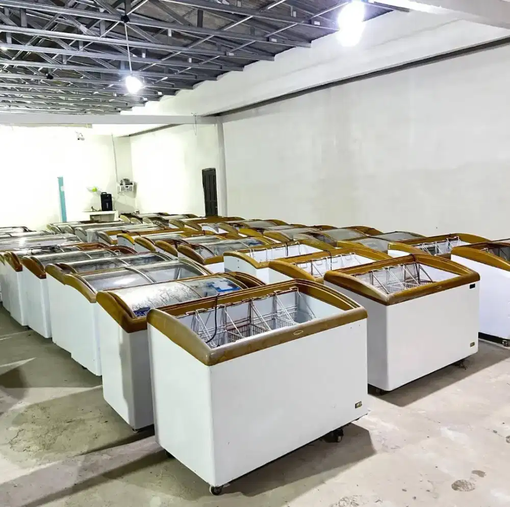 Frezer display kaca / sleding kaca kapasitas 330 liter