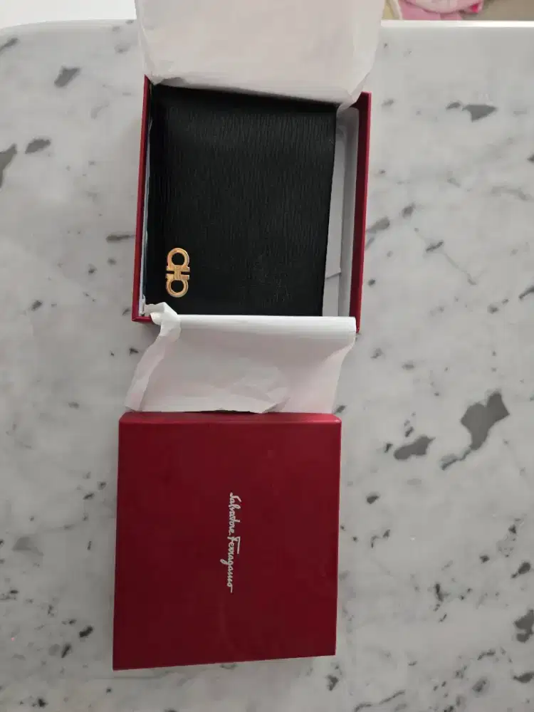 Jual dompet pria salvatore ferragamo