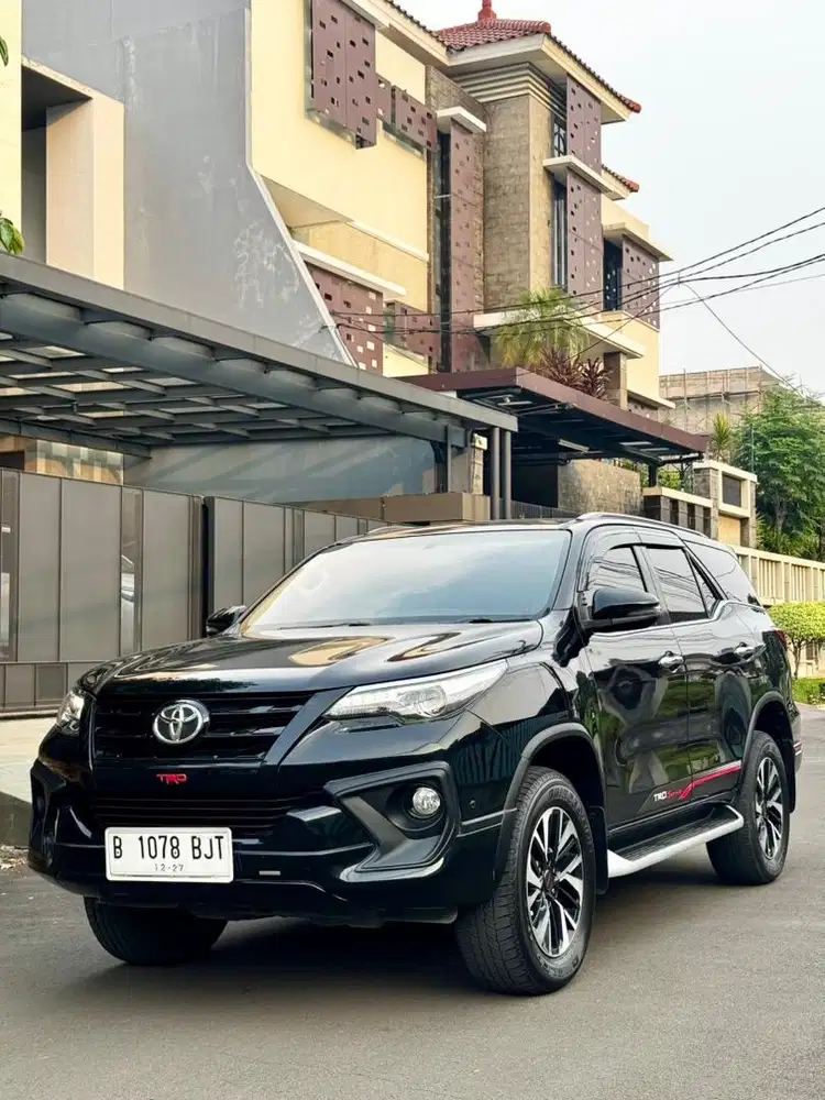 Cash Toyota Fortuner VRZ TRD 2017