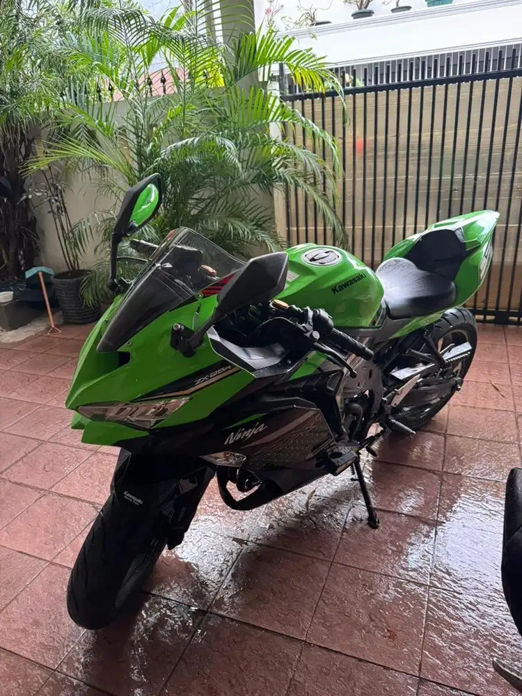 NINJA ZX25R ABS TAHUN 2021 TERAWAT