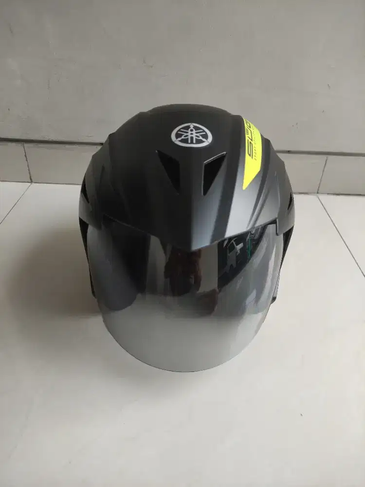 Helm Yamaha Gear.
