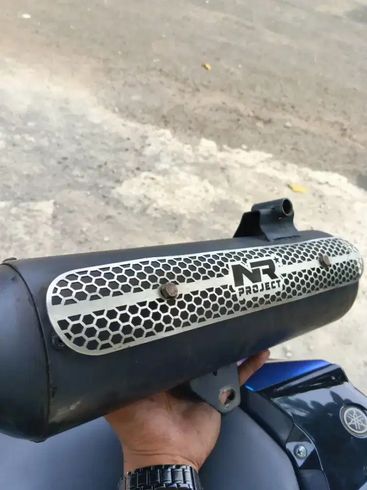 Knalpot dan leheran aerox