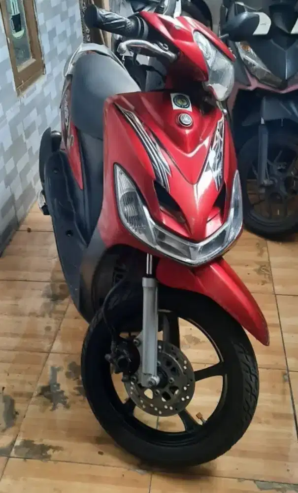 Di jual yamaha mio merah