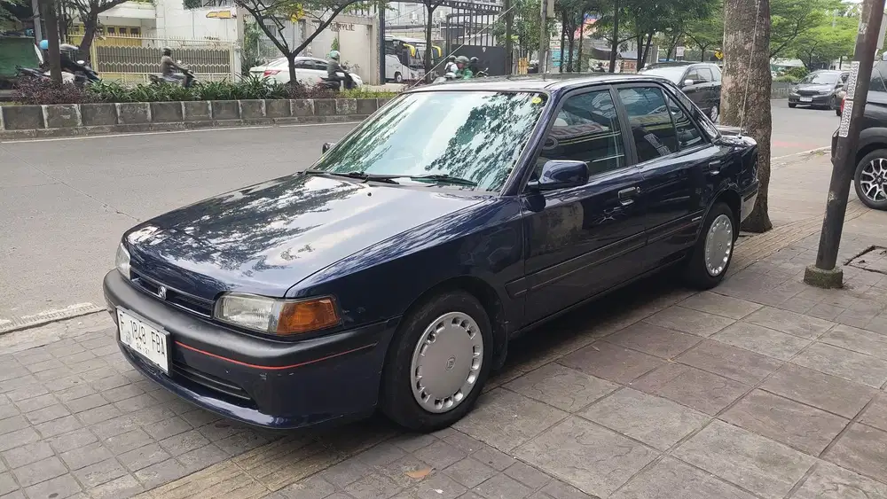 Mazda 323 1997 Bensin