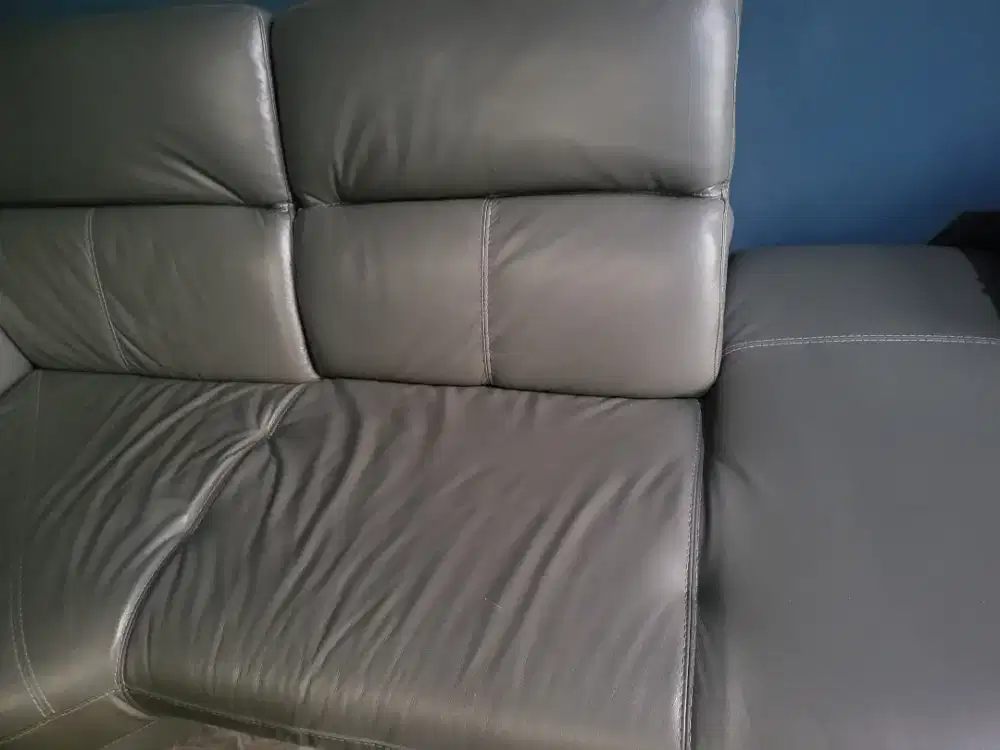 Sofa L konfisi sangat bagus.