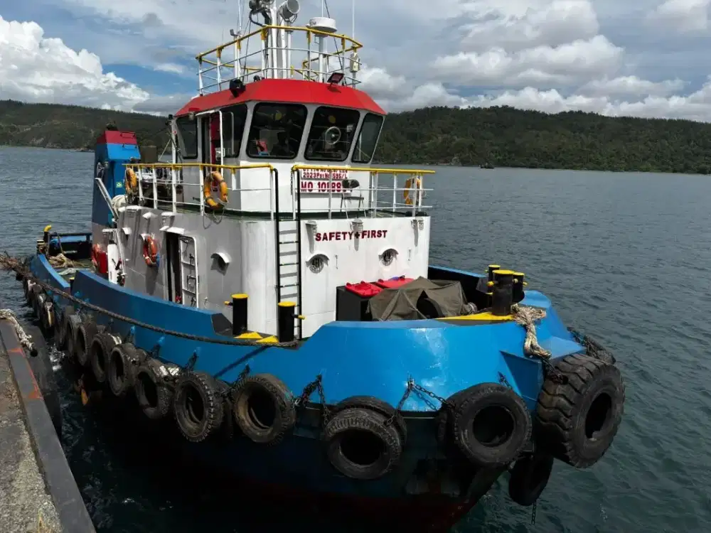 Di jual Tugboat / kapal tunda mesin Yanmar 2x800 hp tahun 2022