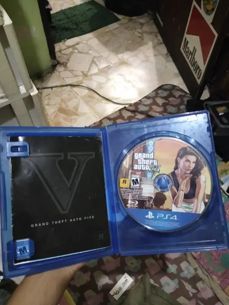 Jual Game PS4 GTA 5