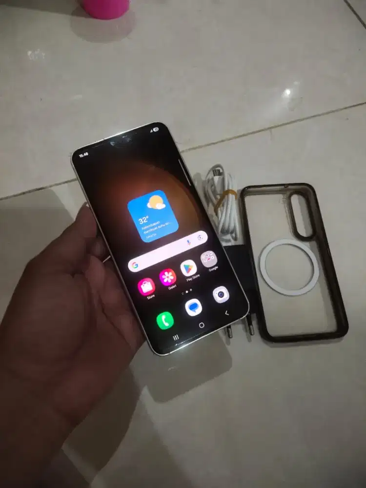 Samsung S23 8/256 Like New