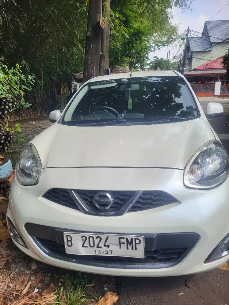 Jual nissan march 2014 cbu 1.5 xs MANUAL#jazz civic altis vios