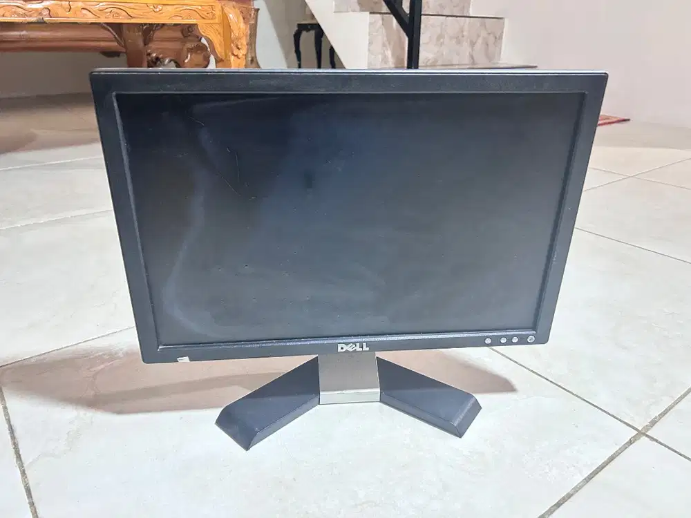 Monitor Dell Hitam