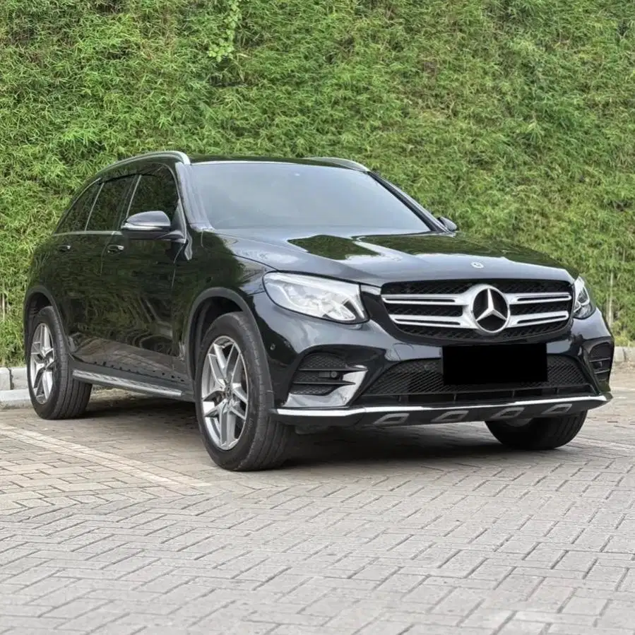 (CASH) Mercedes Benz GLC200 AMG 2019